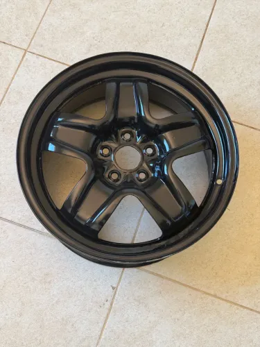 Roda Tracker R17 