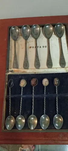 Jogo de colheres de prata