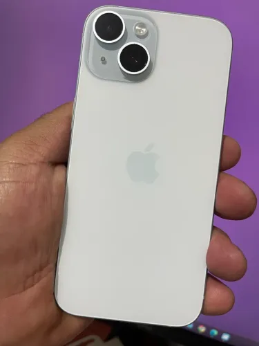 iPhone 15 128 azul claro