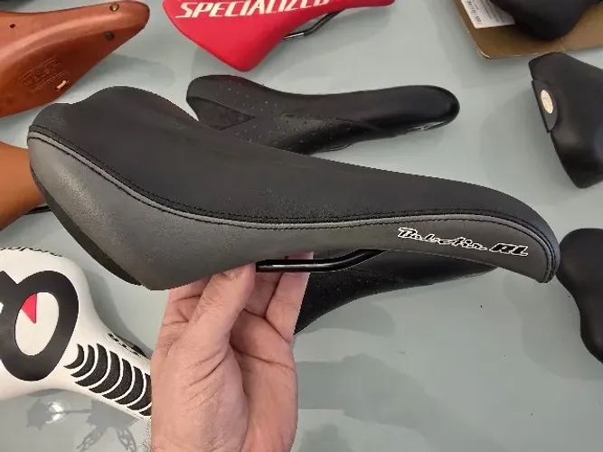 Selim Modelo Bel-Air RL da marca SDG, anos 90 (NOVO)