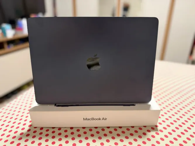 MACBOOK AIR 13 POLEGADAS M4 256GB SSD 16GB RAM BATERIA 100% ZERADINHO R$6.500,00 REAIS