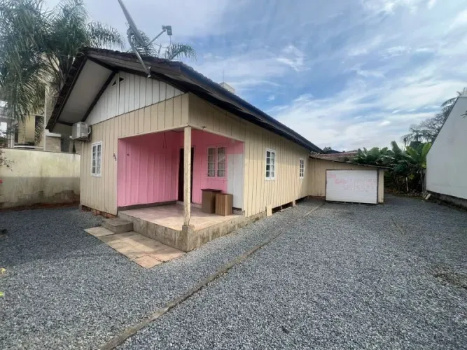 Casa TIMBÓ - SC