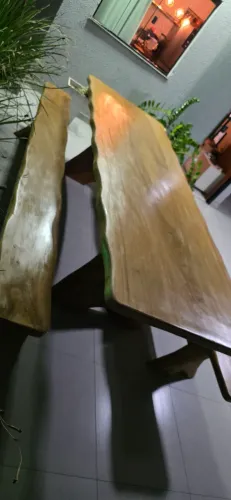 MESA DE MADEIRA "PEQUIÁ PRETO"    R$ 4 MIL