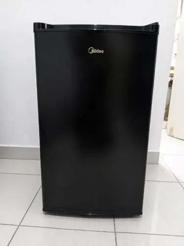 Frigobar Midea 124L