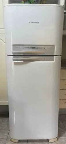 Geladeira Electrolux duplex frost free