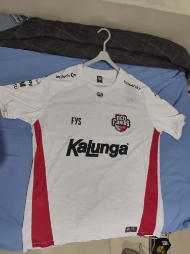 Uniforme Oficial RED Canids 2025/2026