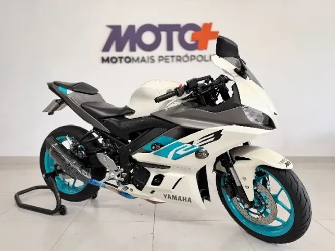 Yamaha YZF R-3 321 2025