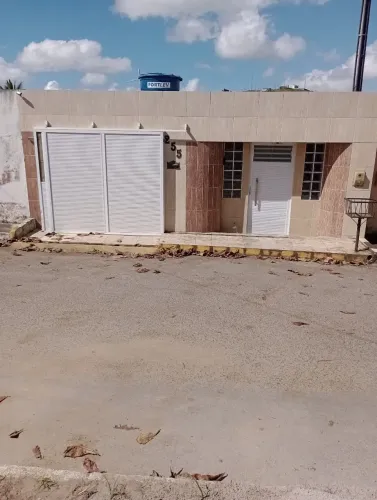 Vendo excelente casa em rua nobre de Garanhuns