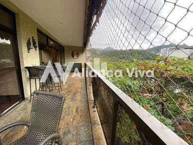 Laranjeiras | Apartamento 4 quartos, sendo 3 suites