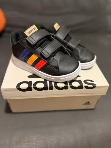 Tênis Adidas infantil TAM 22