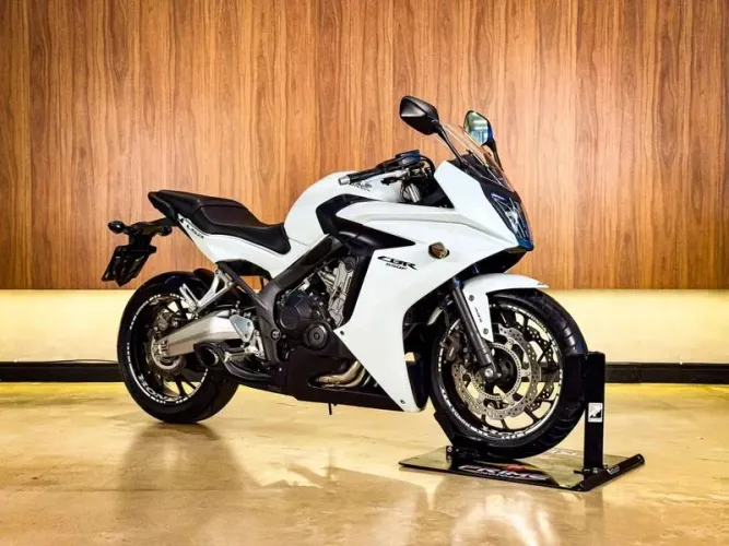 Honda CB 650F 2015