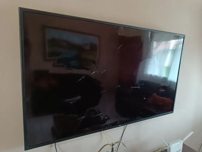 Tv LG 60 polegadas - para retirar peças