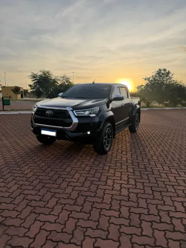 Toyota Hilux CD SRX Plus 4X4 2.8 TDI Die. Aut. 2024