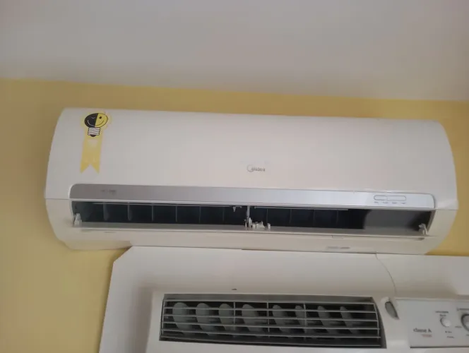 Ar condicionado Midea Split Hi Wall