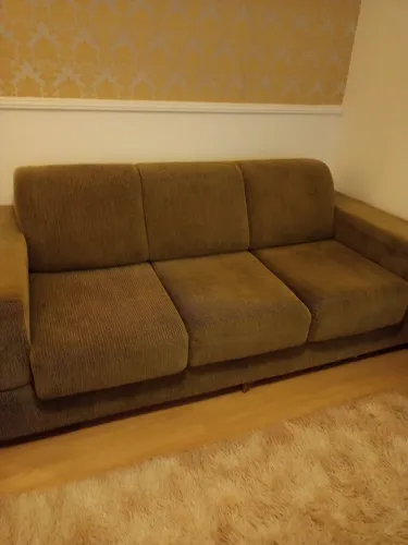 Vendo sofá 3 lugares retrátil.