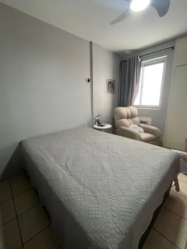 Cama Casal com Colchão Molas