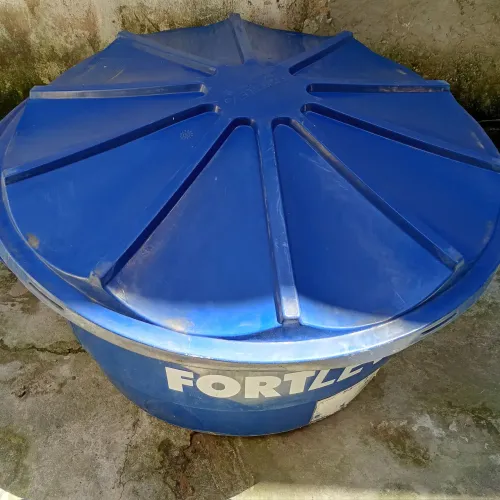 VENDO CAIXA D'ÁGUA