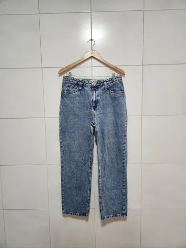 Calça jeans reta amaro 42/44