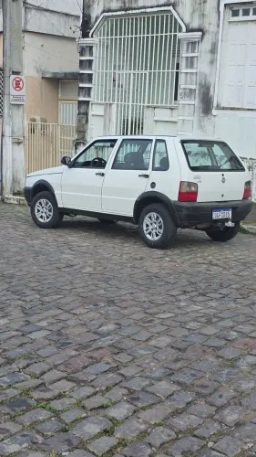 Fiat Uno Mille Celeb. WAY Econ. 1.0 F.flex 4P 2013