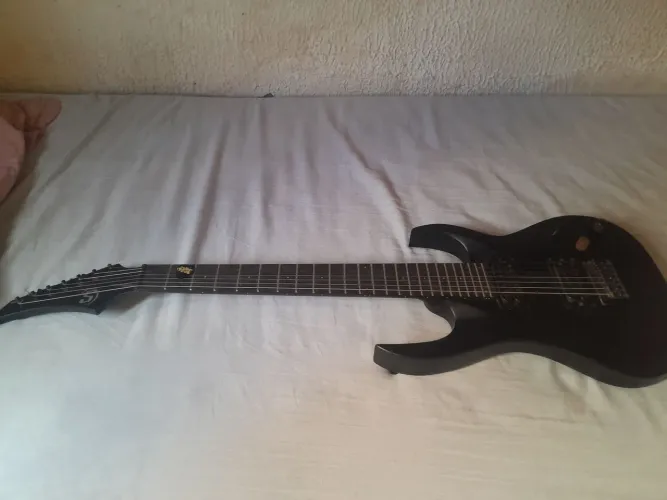 Guitarra S by solar 7 cordas