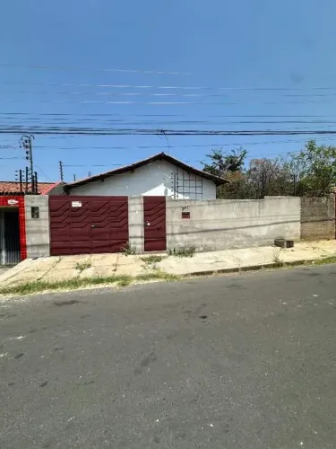 Casa residencial exclusiva para aluguel no Ininga, Teresina  4 quartos, 1 suíte
