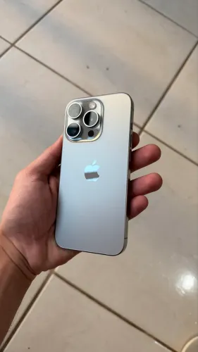 IPhone 15 pro 128GB