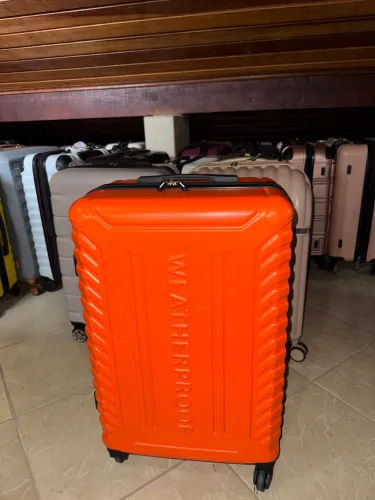 Mala 23kg semi nova IMPORTADA usada 1x