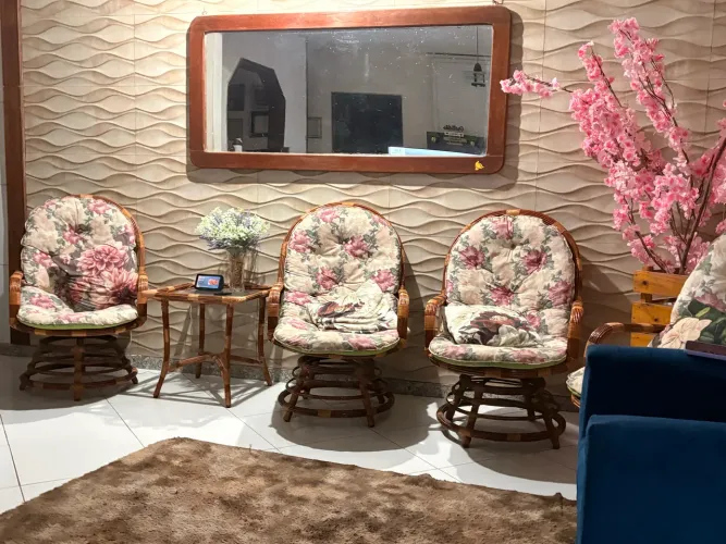 CONJUNTO DE VIME - 4 POLTRONAS + MESA
