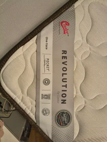 Cama box casal castor híbrido <br>Colchão Revolution <br>Híbrido pocket onde face