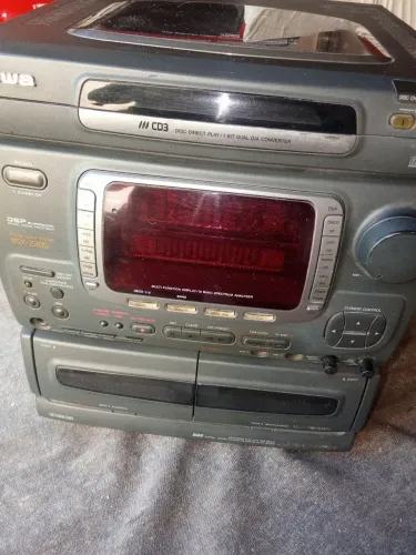 Aiwa NSX 2200 para consertar