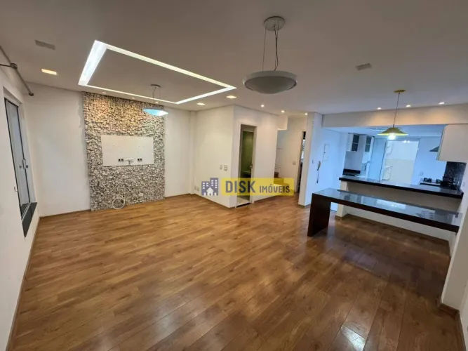 Sobrado com 2 dormitórios para alugar, 100 m² por R$ 5.512,72/mês - Demarchi - São Bernard
