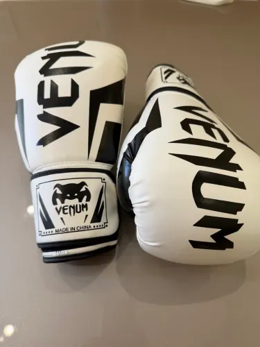 Luva de box venum