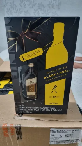 Mini jhony Walker 18 anos ultimamente 50 mls
