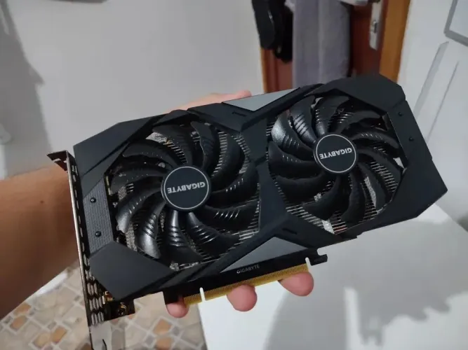 Placa de vídeo gigabyte gtx 1660 super 