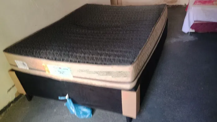 Vendo cama casal 