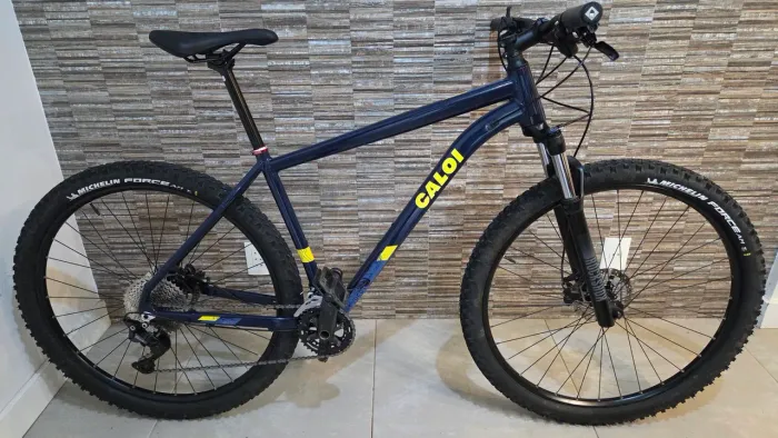 Bicicleta Caloi Explorer Expert Aro 29 2.35 Qdr Boost Tam: G - Shimano Deore 20v/RockShox