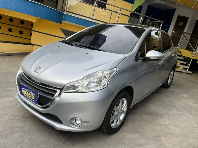 Peugeot 208 Allure 1.5 Flex 8V 5P 2014