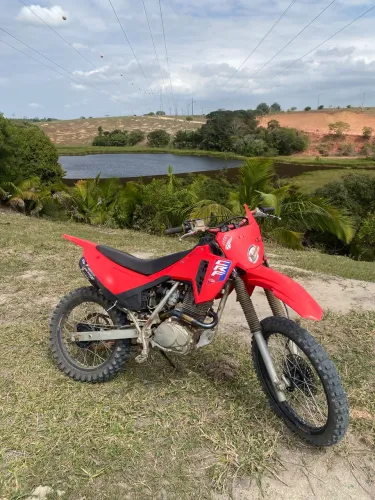 Vendo xr200 toda preparada pra trilha