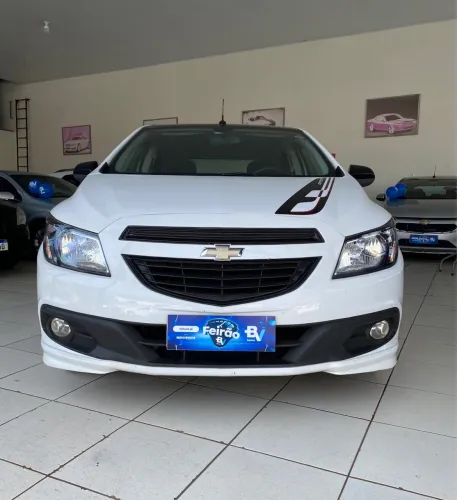Chevrolet Onix Hatch Effect 1.4 8V Flex Power Mec. 4P 2015