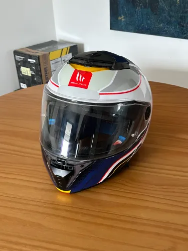 Capacete moto MT HELMETS Atom 2 oportunidade!