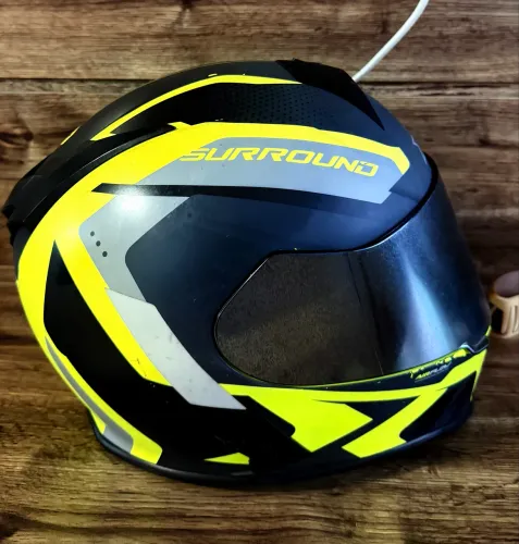 Vende se capacete