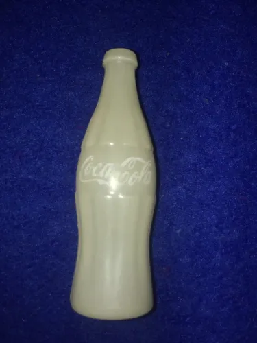 Garrafinha de Coca Cola Década de 80 (brilha no escuro)