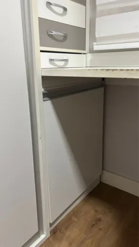 Roupeiro de solteiro usado