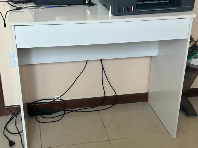 Vende- mesa de computador