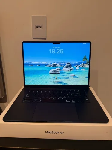 MacBook M3 15 Pol 16Gb RAM 