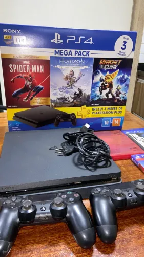 Ps4 Slim 1TB +2 controle +3 jogos físicos de brinde