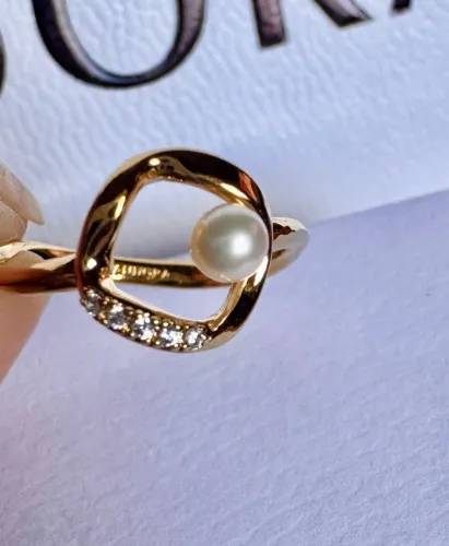 Anel Pandora Pérola Dourado 