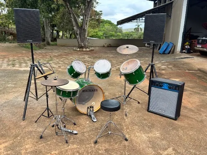 Bateria instrumento musical 