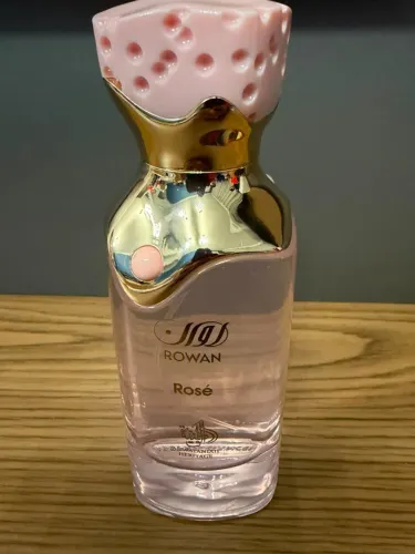 Eau de Parfum Rowan Rose da Al Wataniah 100ml