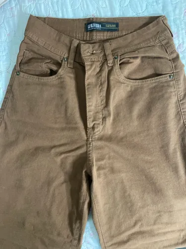 Calça usada apenas 1 vez! 